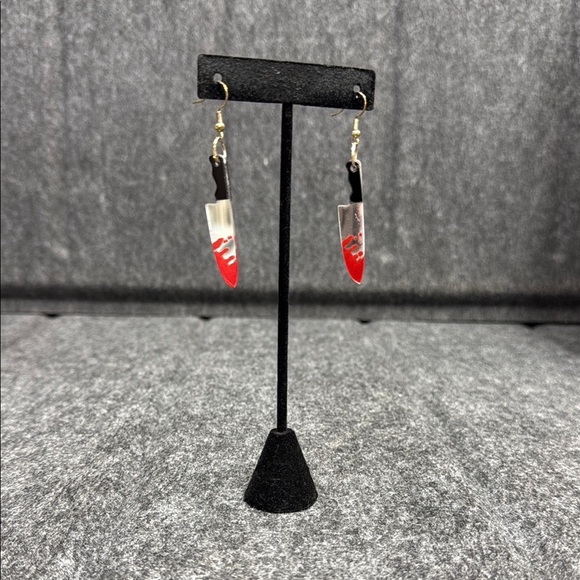 Vibrant Red and Black Dangle Earrings - Picture 2 of 2